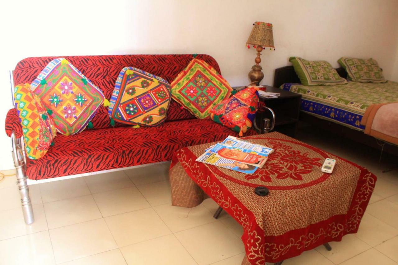 Nadya Homestay For Female & Family Jaipur Dış mekan fotoğraf