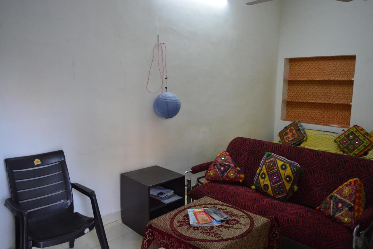 Nadya Homestay For Female & Family Jaipur Dış mekan fotoğraf